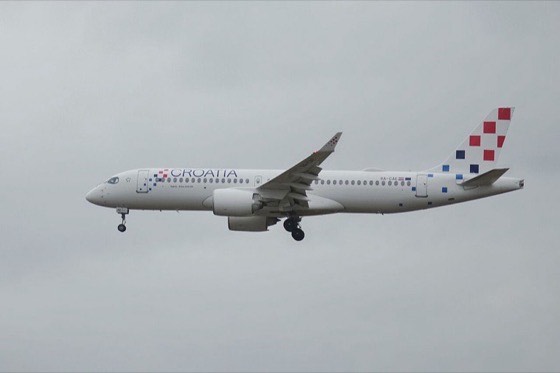 Airbus A220